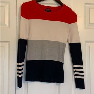 Tommy Hilfiger sweater